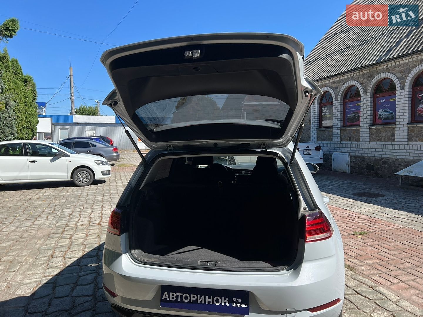 Volkswagen e-Golf 2017 VIN WVWKR7AU5HW953594 фото оголошення 7 з 24