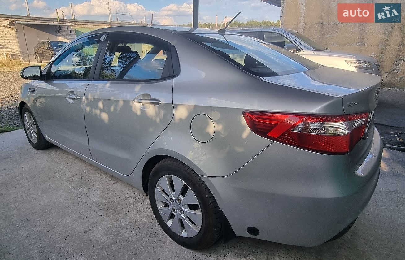 KIA RIO 2012 VIN Z94CC41BBCR037399 фото оголошення 8 з 9