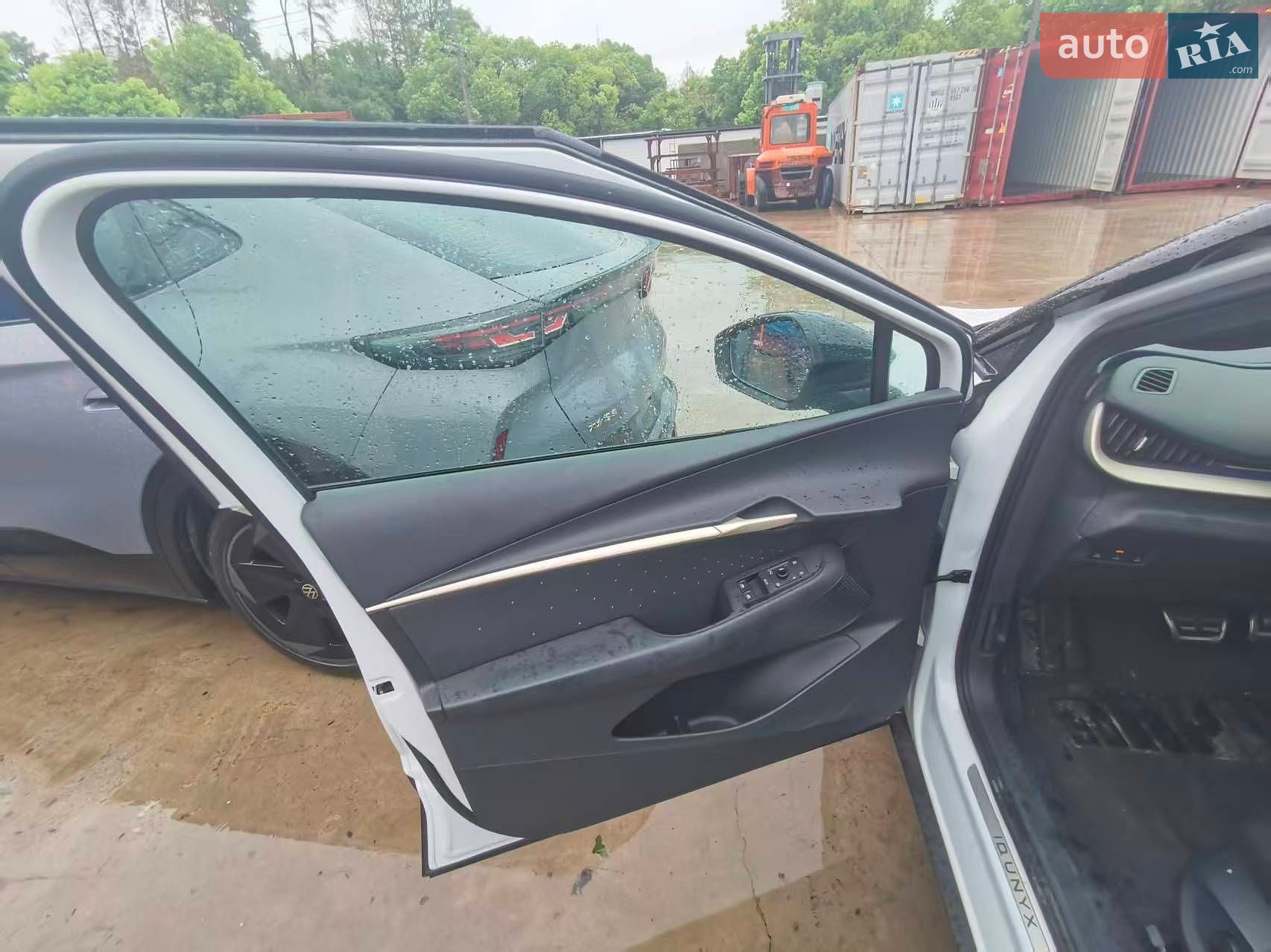 Volkswagen ID. UNYX 2024 VIN HVWJA1ER7R1200268 фото оголошення 11 з 19
