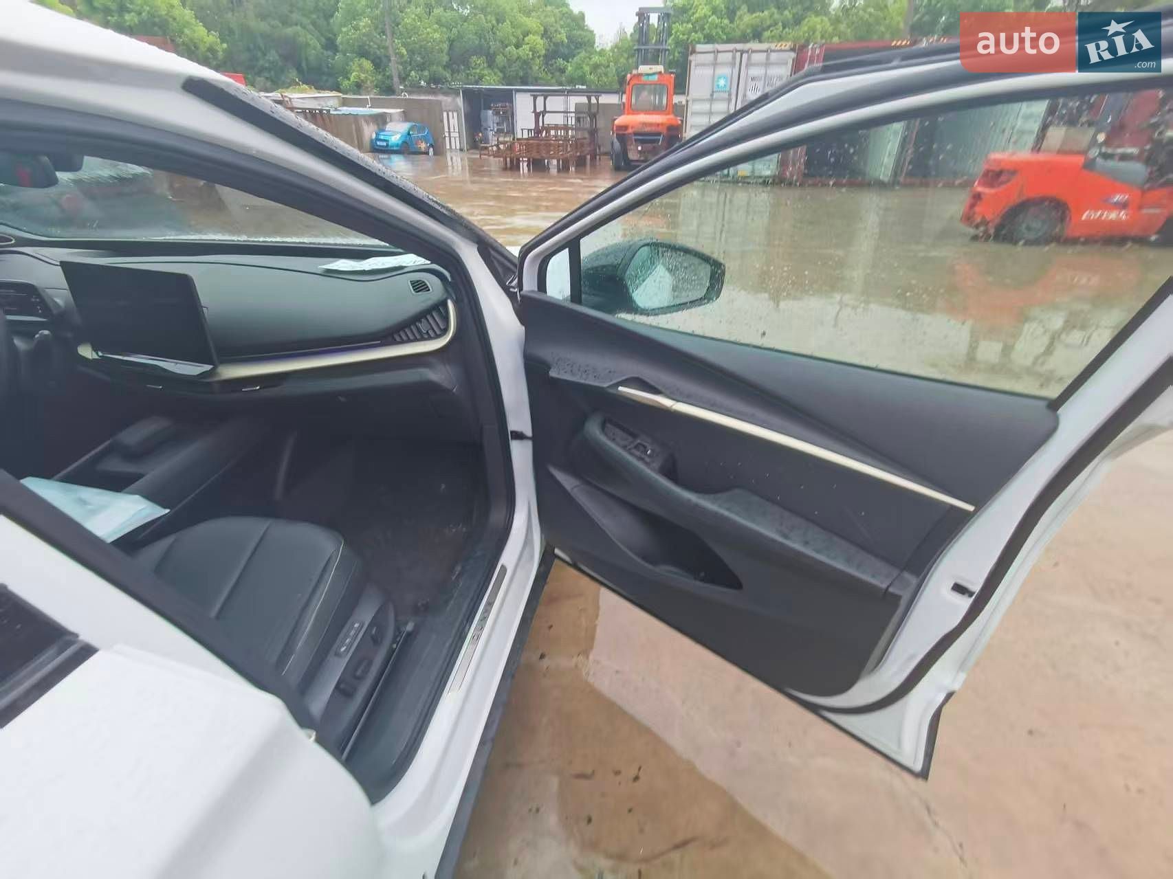 Volkswagen ID. UNYX 2024 VIN HVWJA1ER7R1200268 фото оголошення 17 з 19
