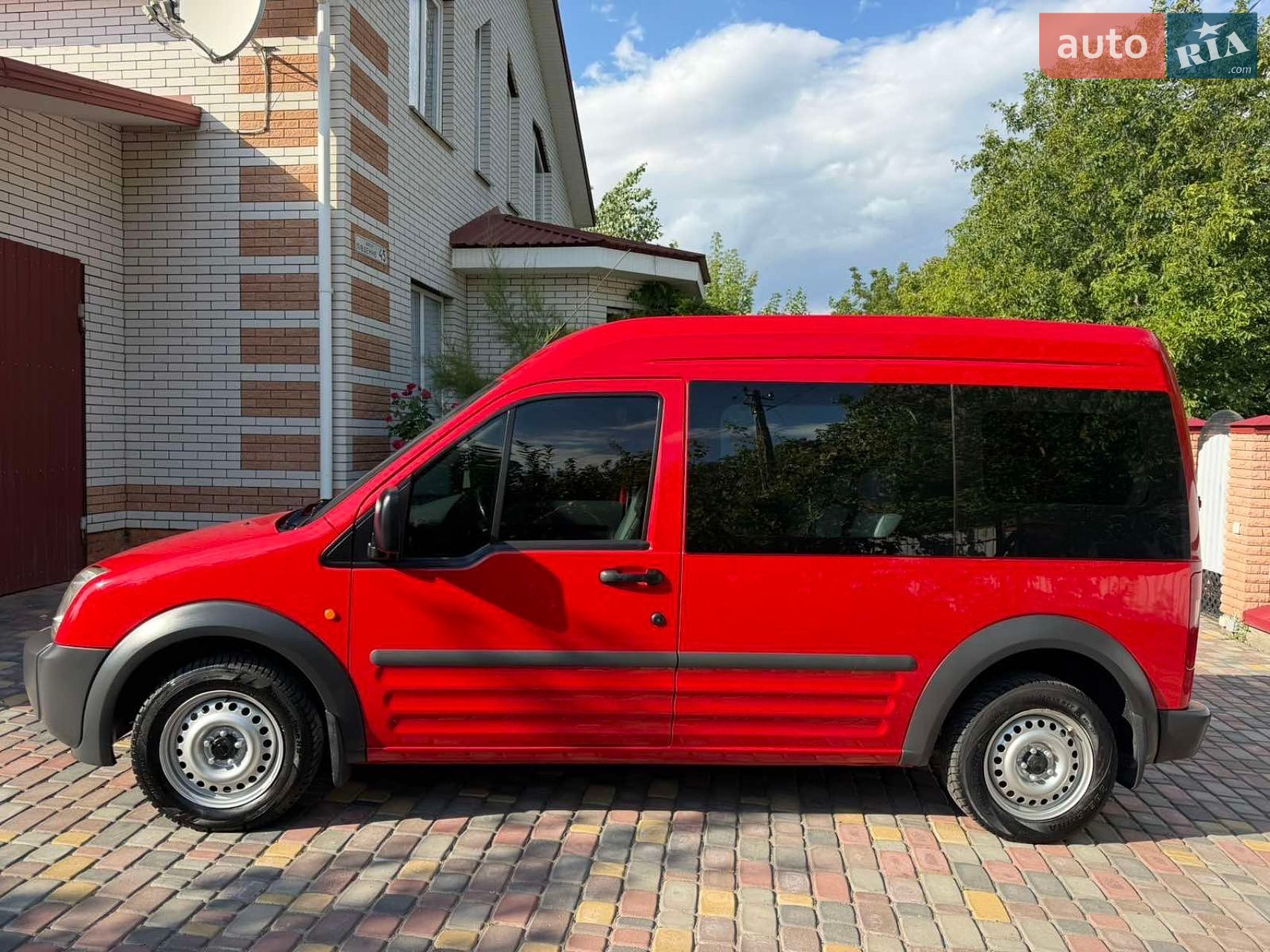 Ford Transit Connect 2009 VIN WF0UXXTTPU9U71328 фото оголошення 4 з 32