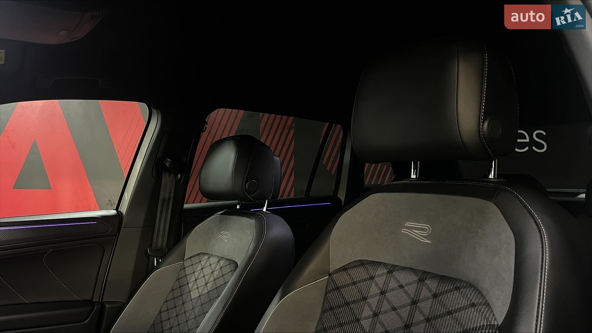 Volkswagen Tiguan 2022 VIN WVGZZZ5NZNW522406 фото оголошення 13 з 16