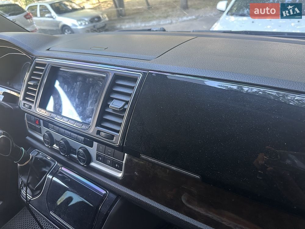 Volkswagen Multivan 2017 VIN WV2ZZZ7HZHH102450 фото оголошення 2 з 8