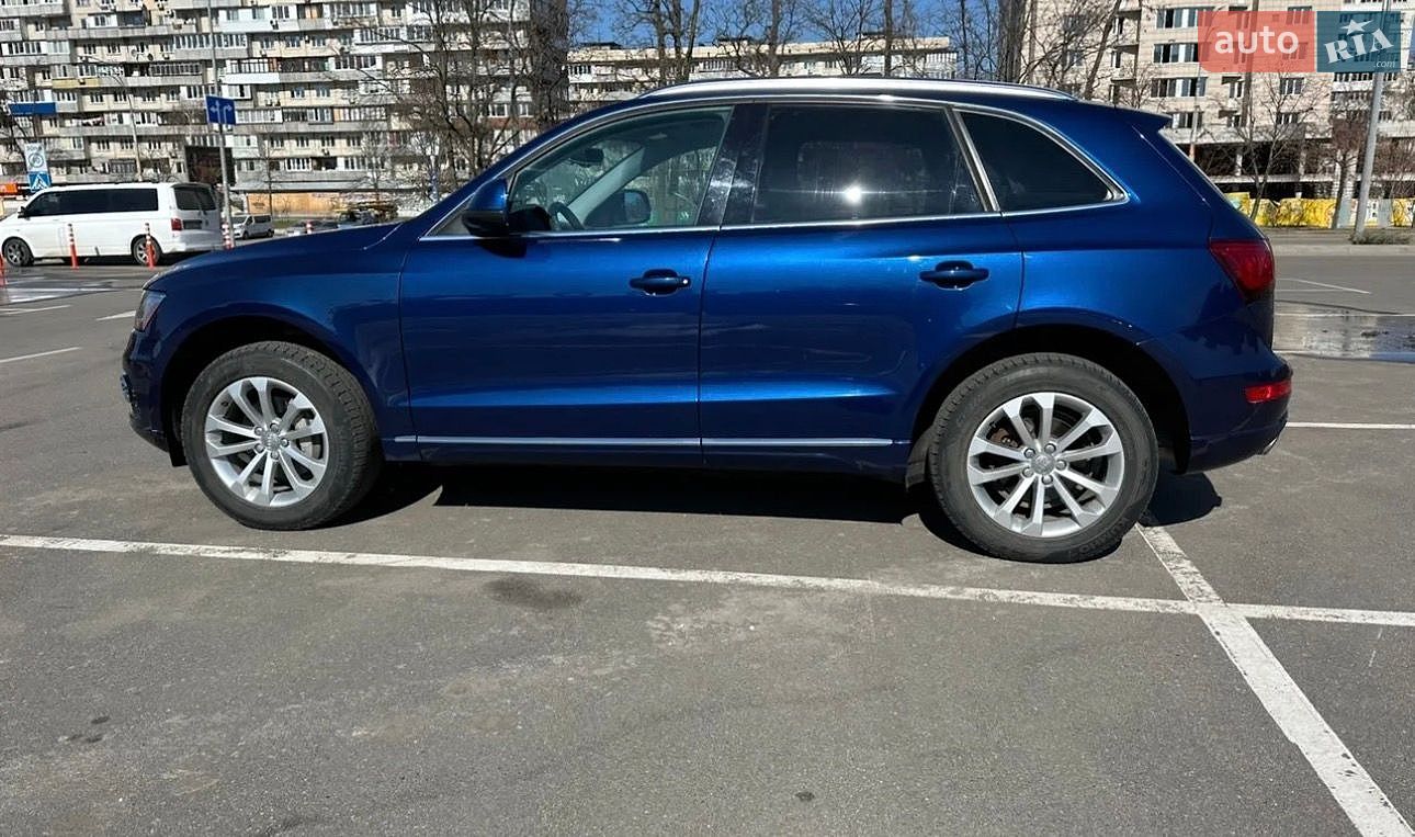 Audi Q5 2013 VIN WA1LFAFP3EA017182 фото оголошення 2 з 32