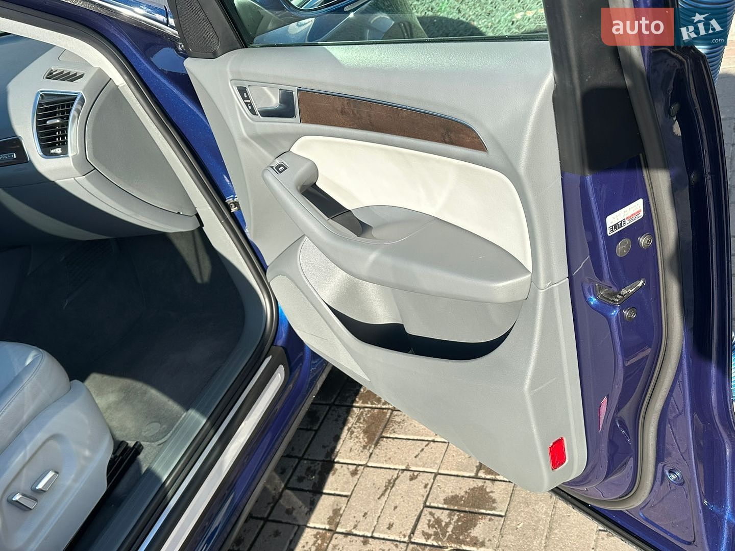 Audi Q5 2013 VIN WA1LFAFP3EA017182 фото оголошення 14 з 32