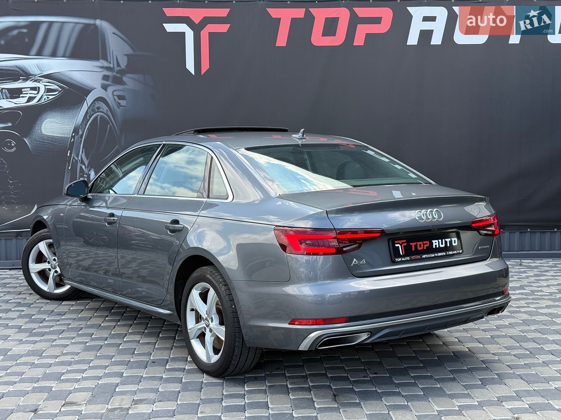 Audi A4 2019 VIN WAUDNAF44KA101992 фото оголошення 14 з 60