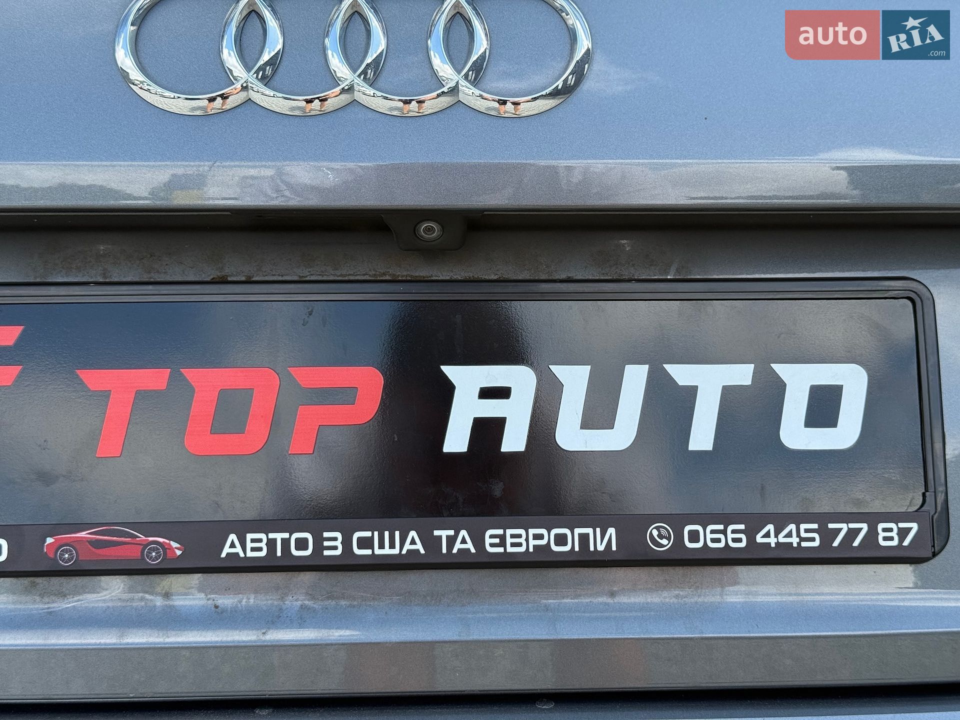 Audi A4 2019 VIN WAUDNAF44KA101992 фото оголошення 18 з 60