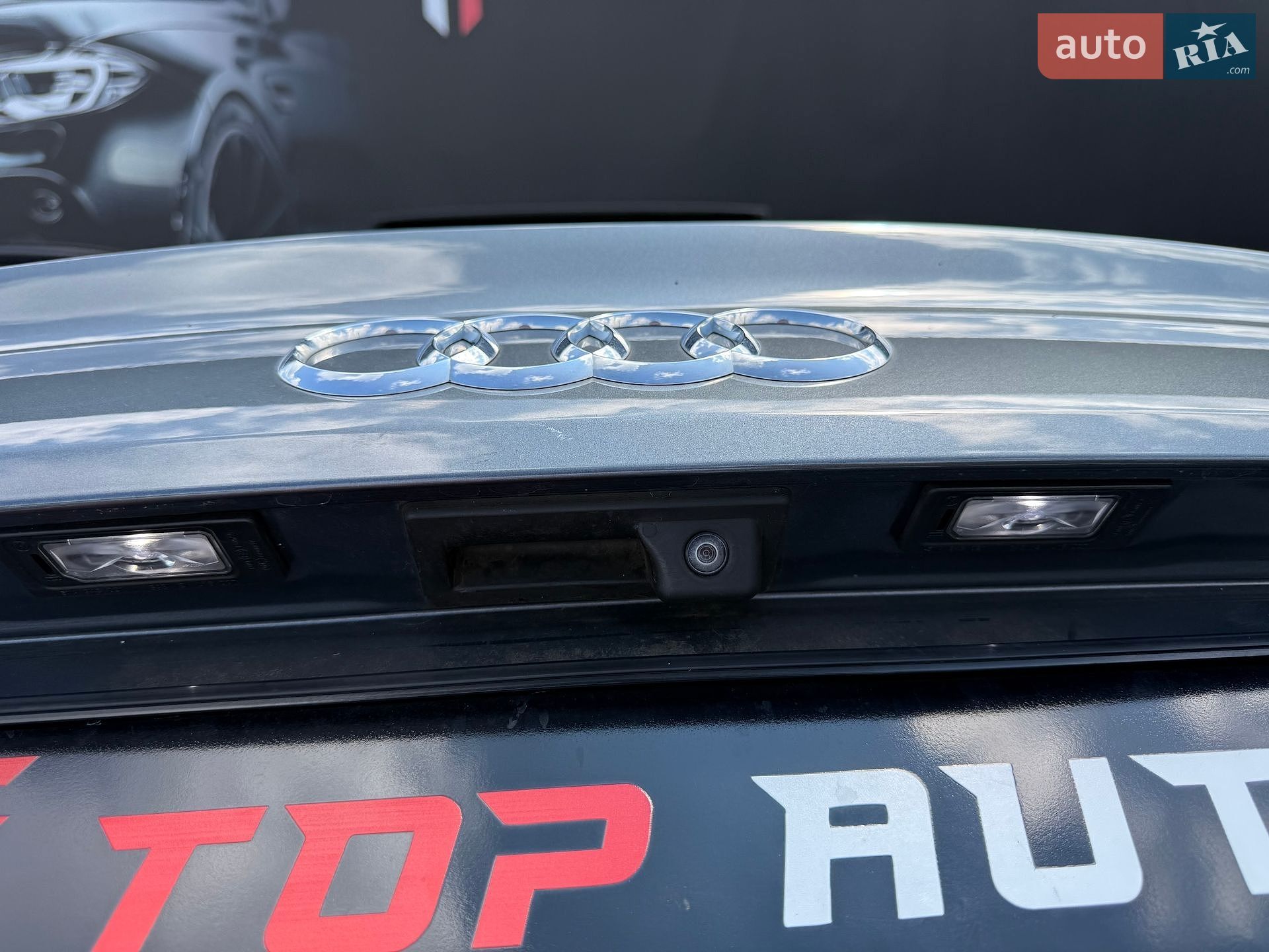 Audi A4 2019 VIN WAUDNAF44KA101992 фото оголошення 21 з 60