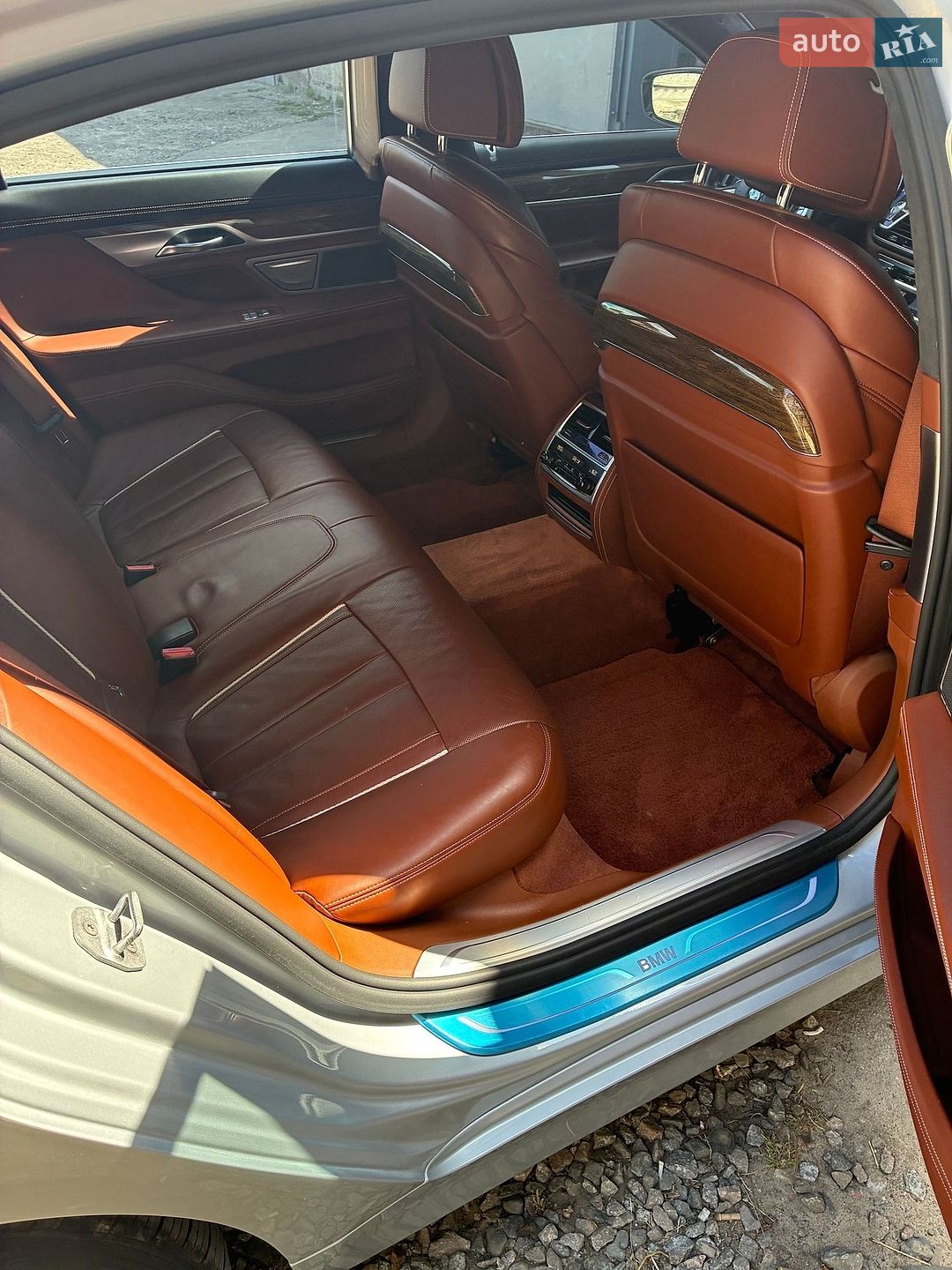 BMW 7 Series 2016 VIN WBA7E2C50HG739999 фото оголошення 3 з 12