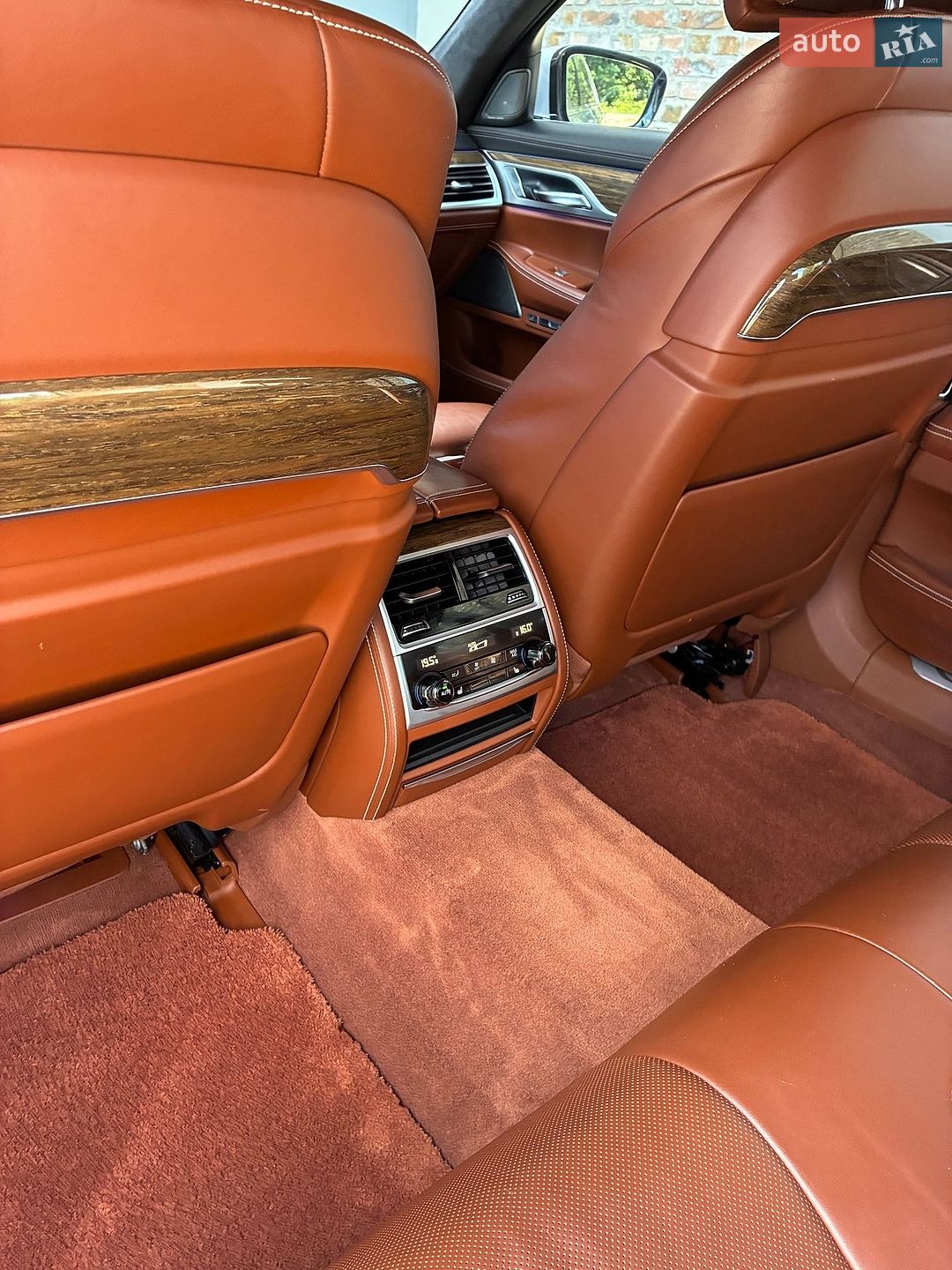BMW 7 Series 2016 VIN WBA7E2C50HG739999 фото оголошення 6 з 12