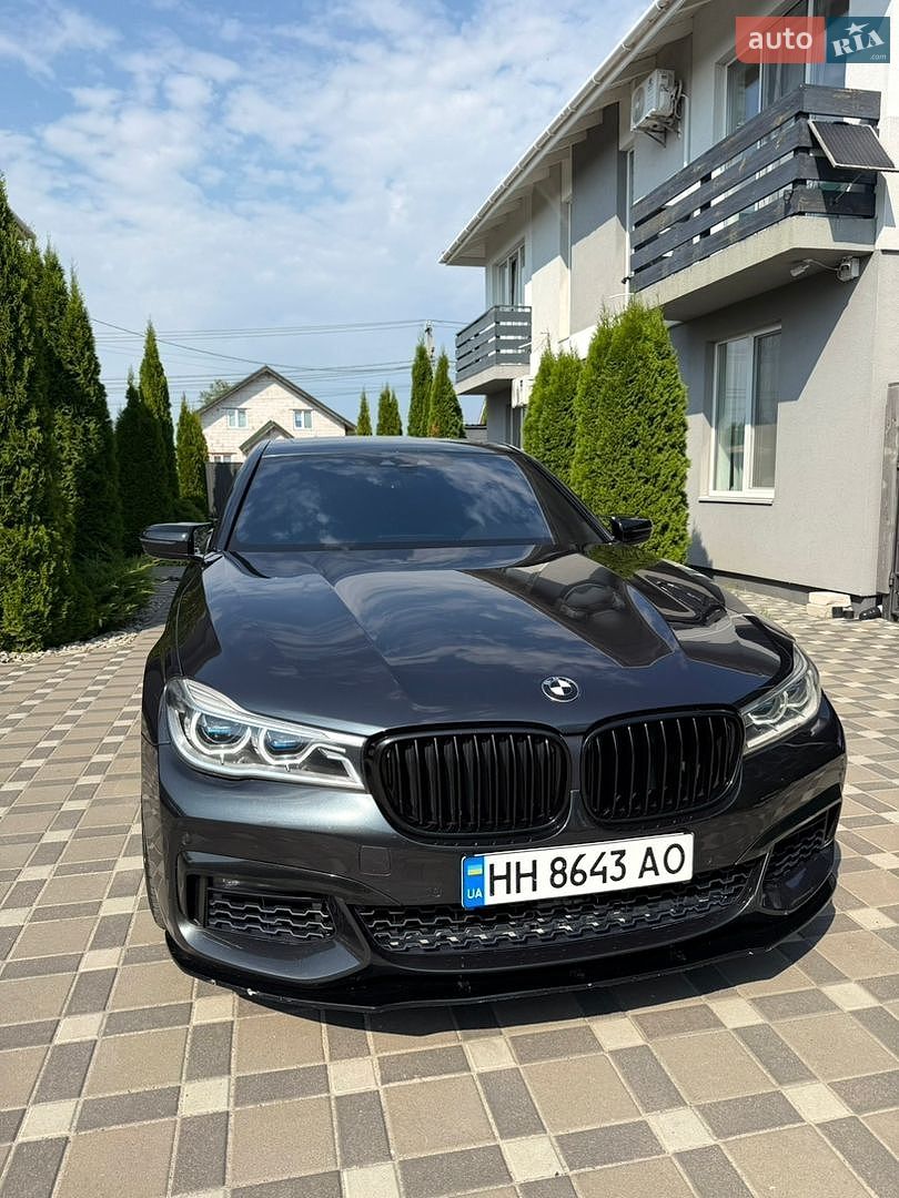 BMW 7 Series 2015 VIN WBA7E2C55GG547332 фото оголошення 2 з 13