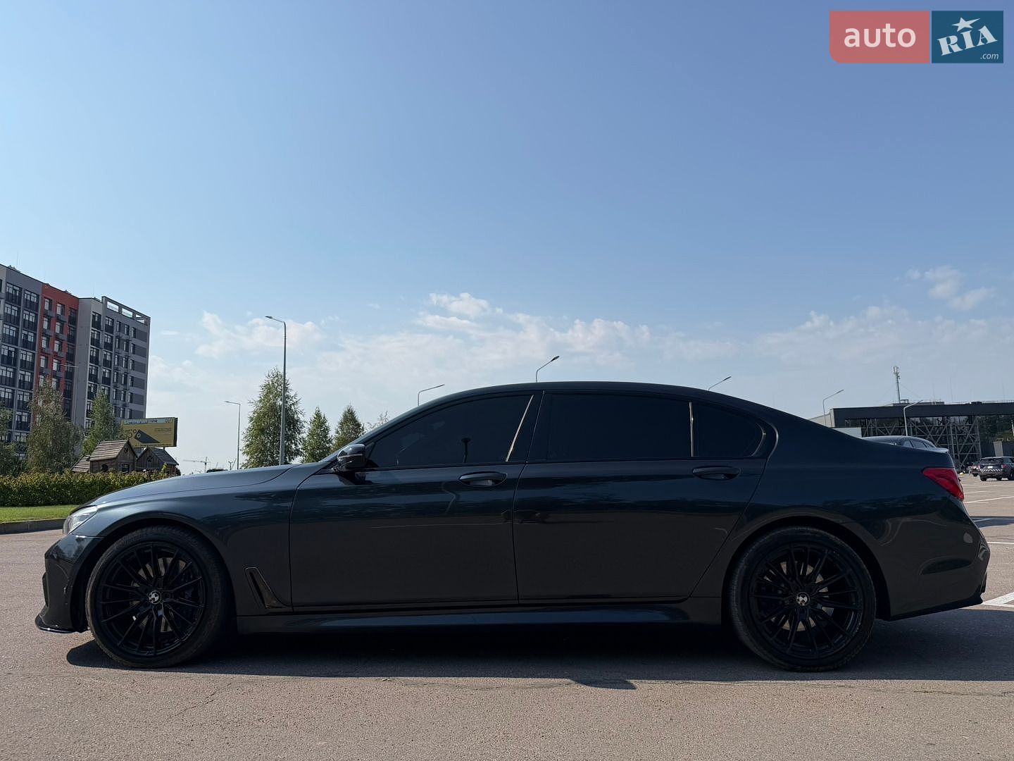 BMW 7 Series 2015 VIN WBA7E2C55GG547332 фото оголошення 10 з 13