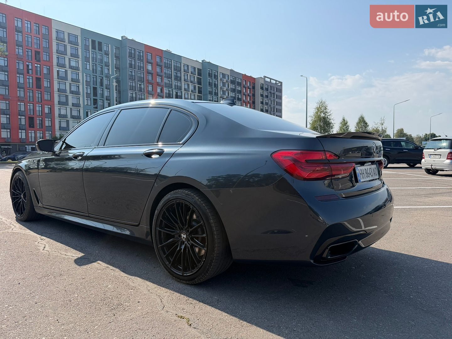 BMW 7 Series 2015 VIN WBA7E2C55GG547332 фото оголошення 8 з 13