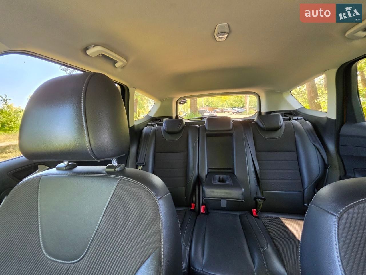Ford Kuga 2015 VIN WF0AXXWPMAFY73084 фото оголошення 3 з 25