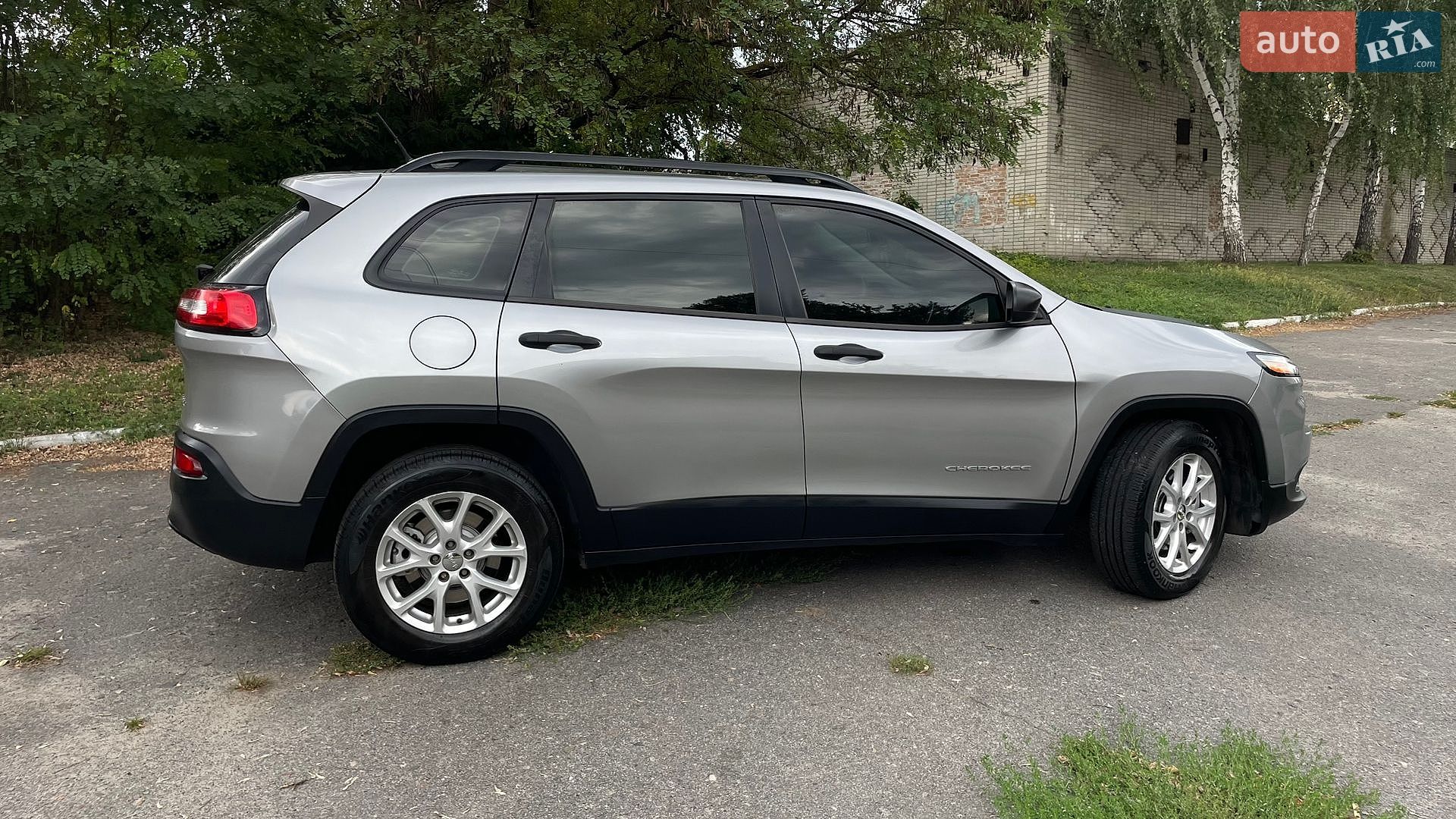 Jeep Cherokee 2015 VIN 1C4PJMAB1FW774766 фото оголошення 7 з 24