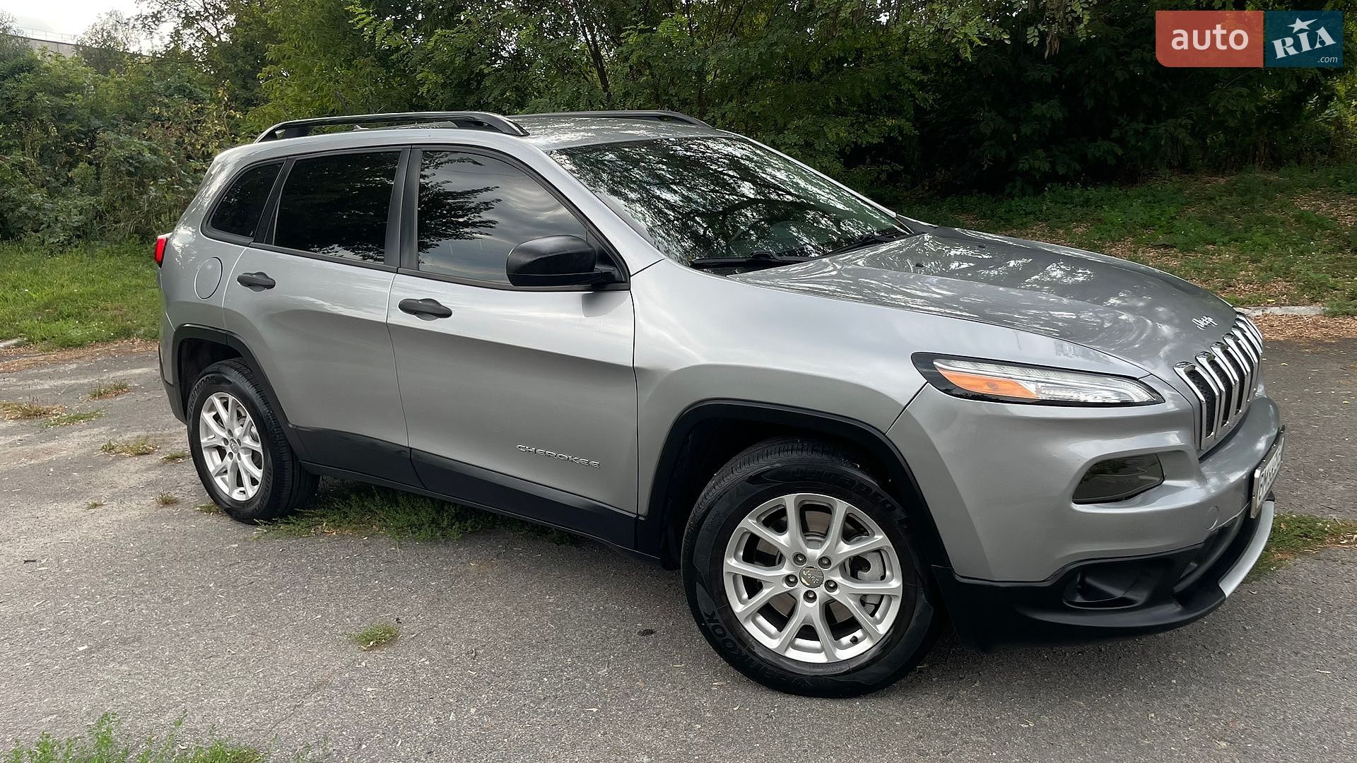 Jeep Cherokee 2015 VIN 1C4PJMAB1FW774766 фото оголошення 9 з 24