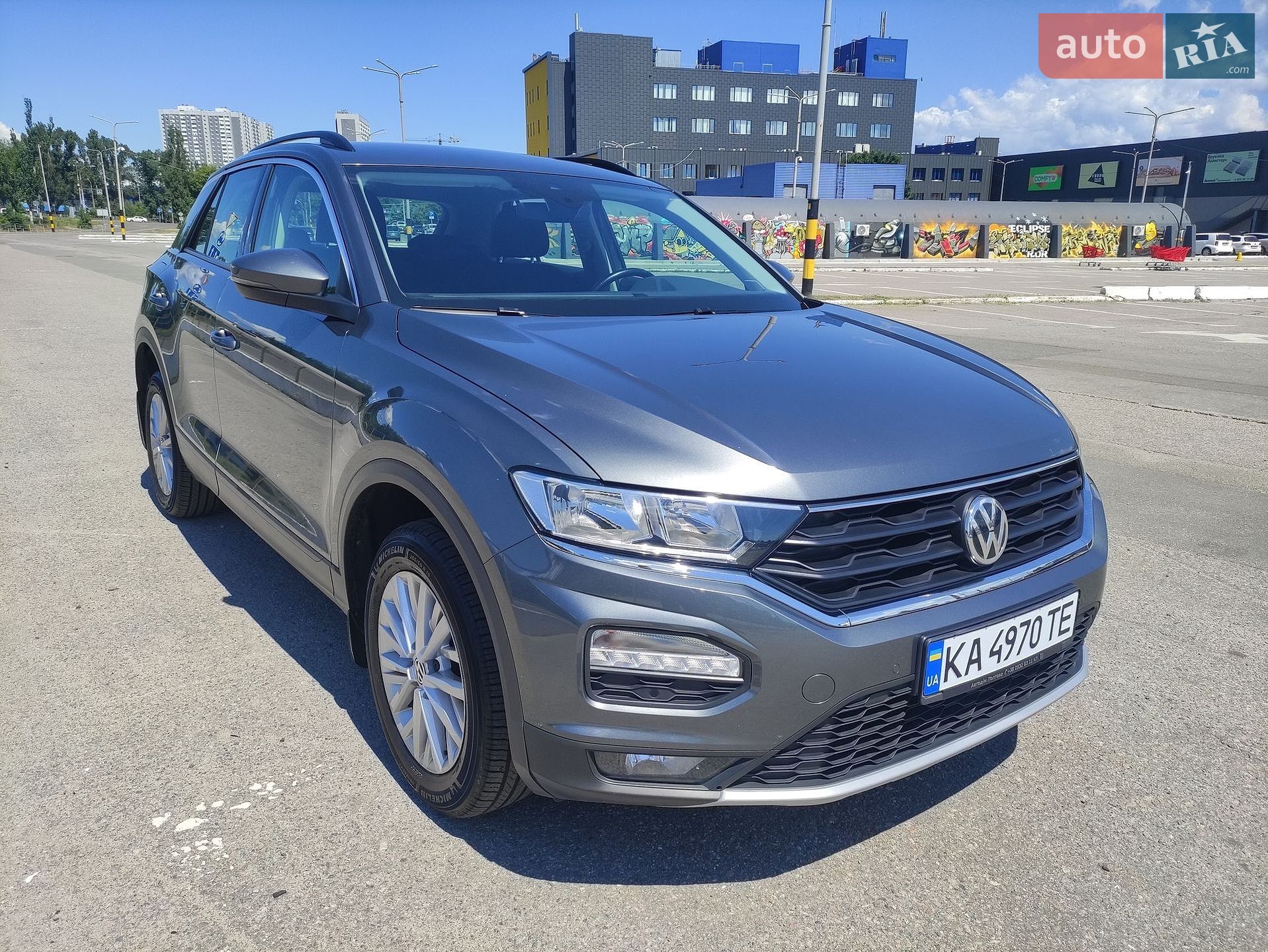 Volkswagen T-Roc 2019 VIN WVGZZZA1ZLV001058 фото оголошення 3 з 143