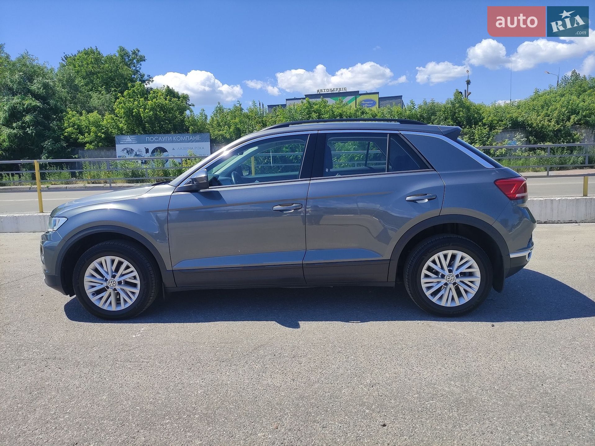 Volkswagen T-Roc 2019 VIN WVGZZZA1ZLV001058 фото оголошення 4 з 143