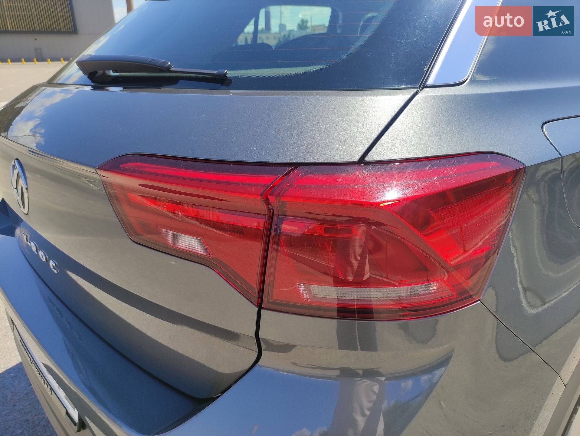 Volkswagen T-Roc 2019 VIN WVGZZZA1ZLV001058 фото оголошення 14 з 143