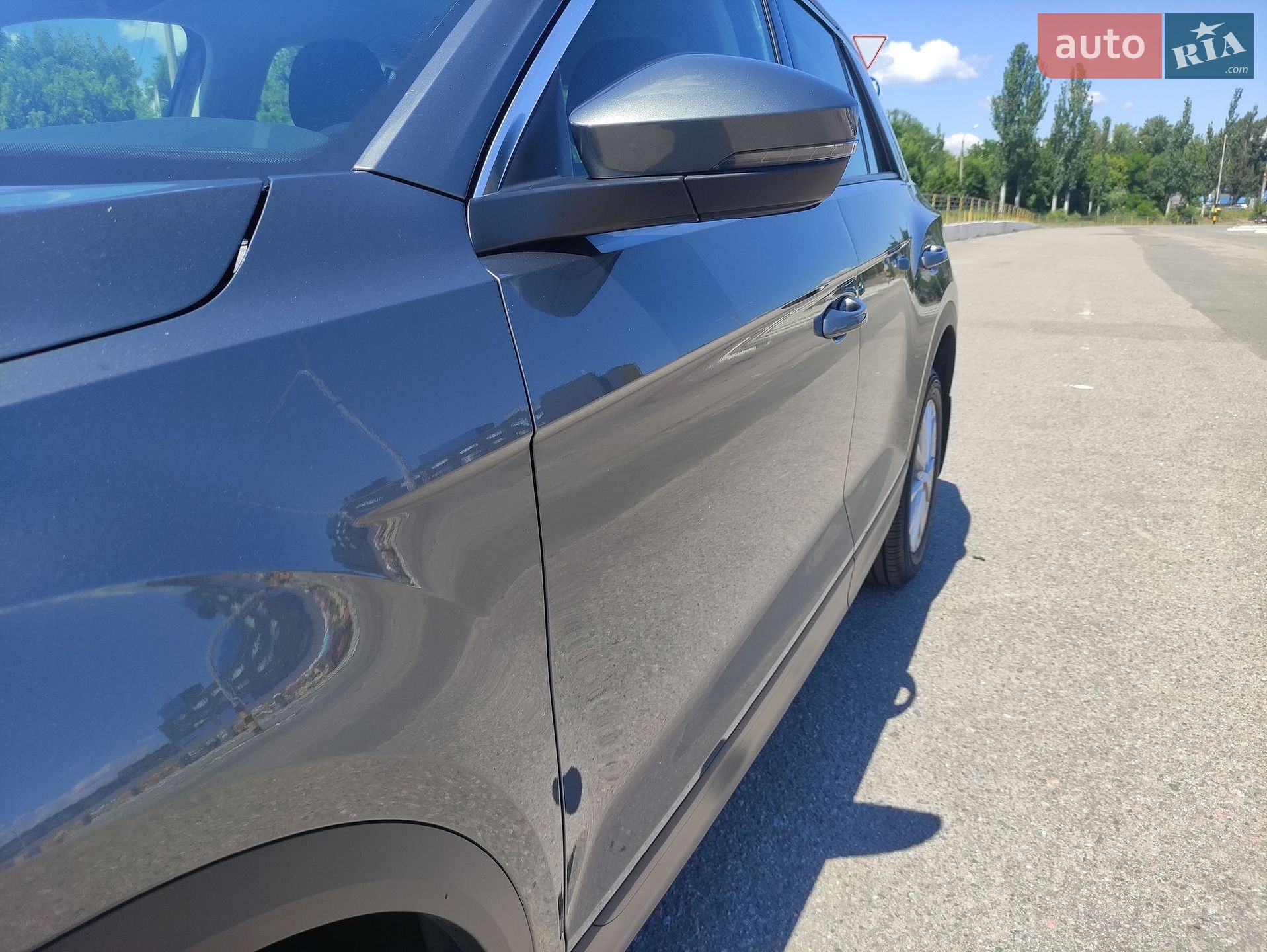 Volkswagen T-Roc 2019 VIN WVGZZZA1ZLV001058 фото оголошення 18 з 143