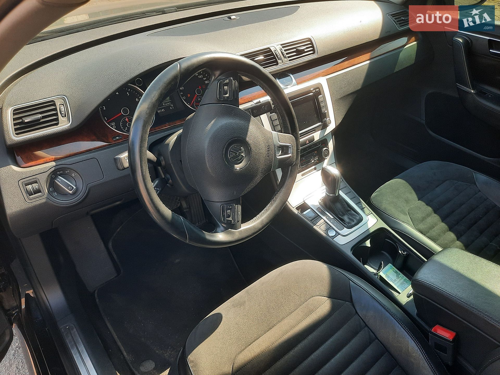 Volkswagen Passat 2011 VIN WVWZZZ3GZCP021352 фото оголошення 8 з 18