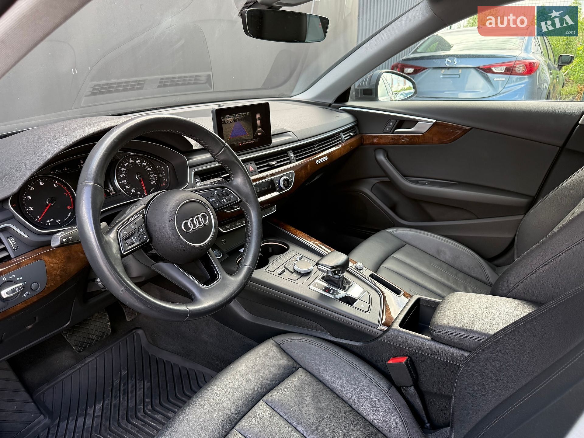Audi A4 2019 VIN WAUDNAF44KA101992 фото оголошення 36 з 60