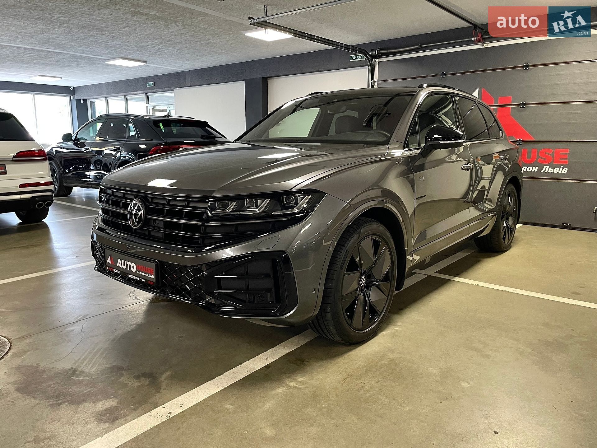 Volkswagen Touareg 2026 VIN WVGZZZCR1TD017989 фото оголошення 3 з 68