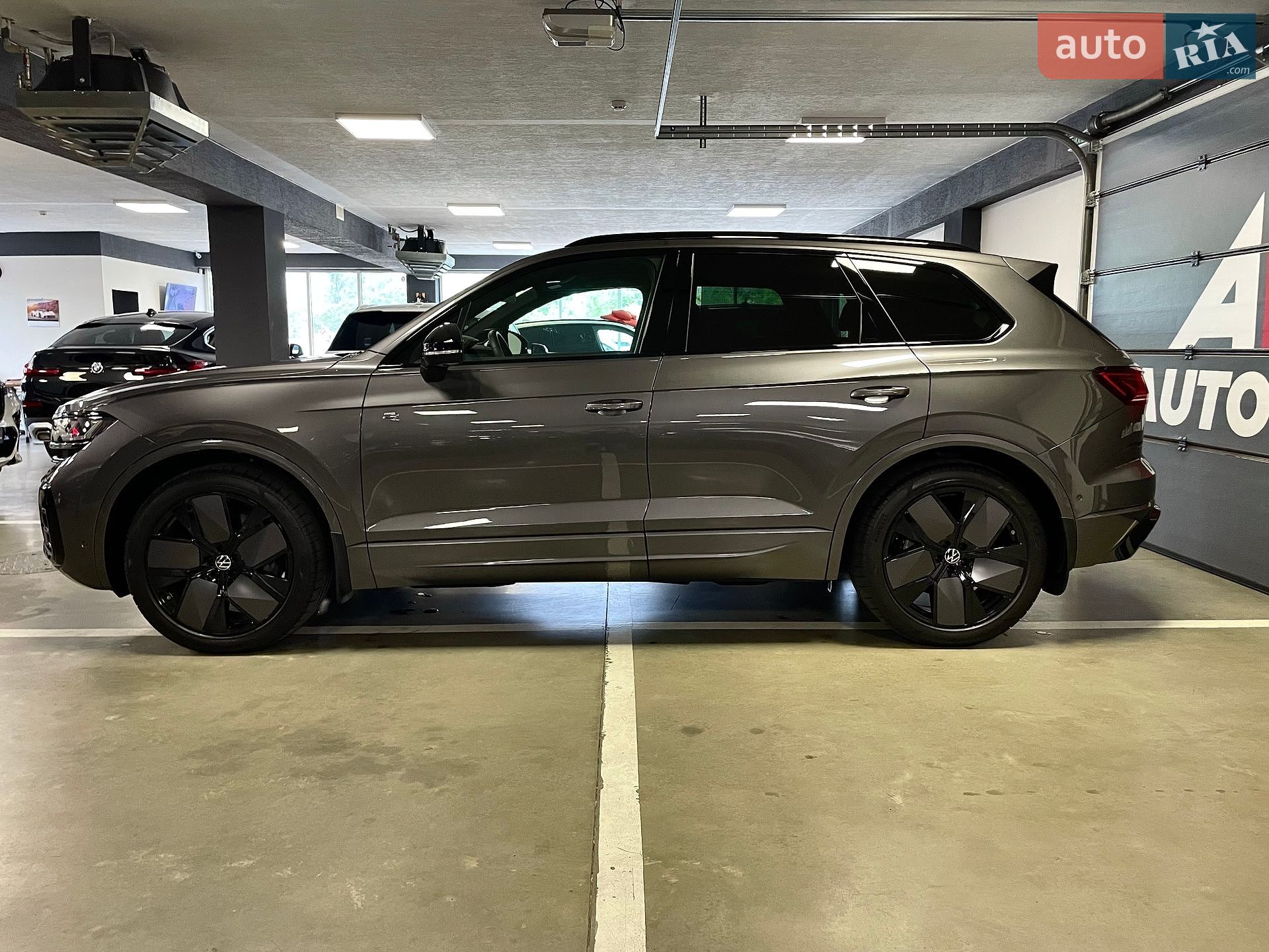 Volkswagen Touareg 2026 VIN WVGZZZCR1TD017989 фото оголошення 11 з 68