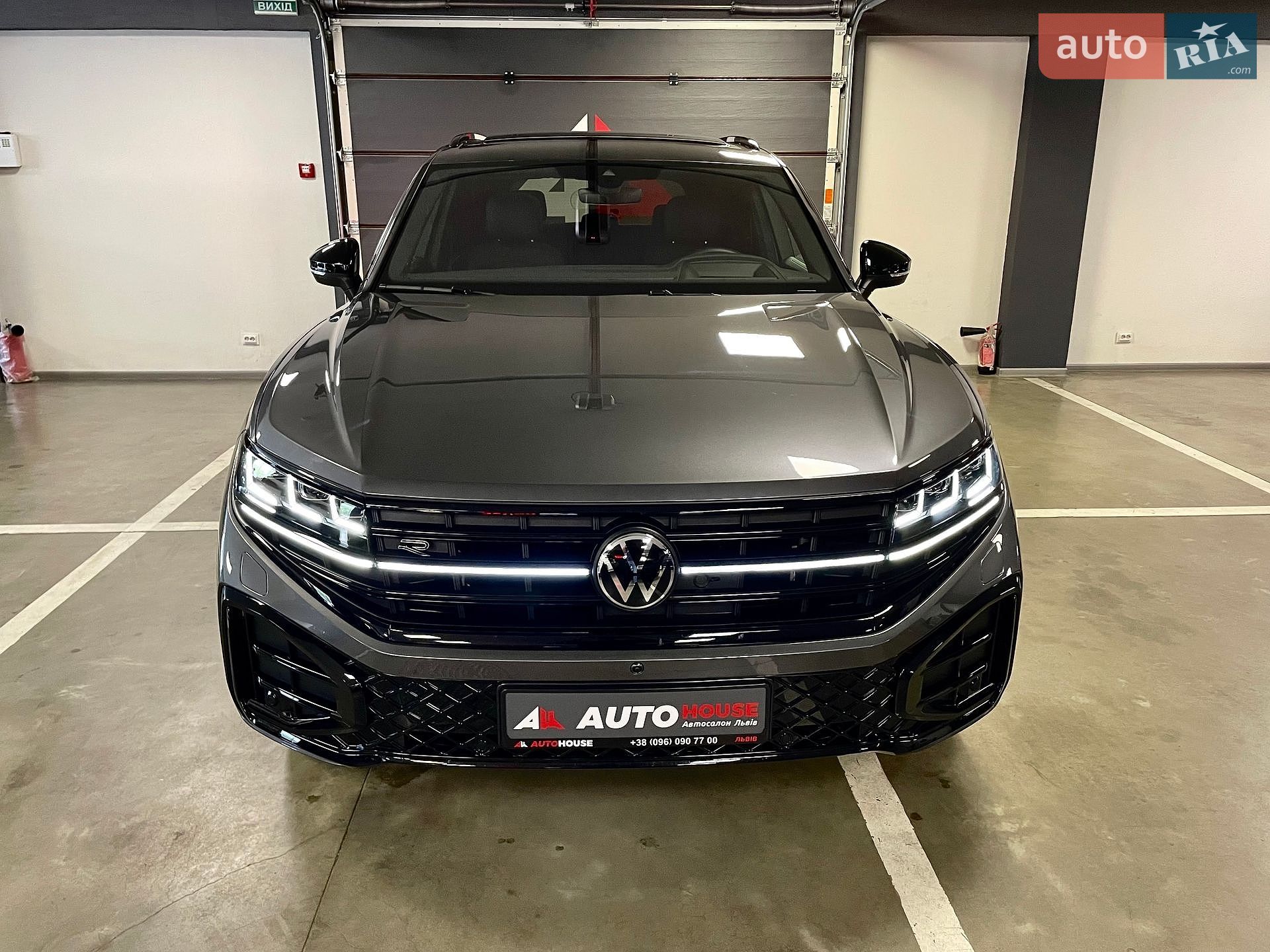 Volkswagen Touareg 2026 VIN WVGZZZCR1TD017989 фото оголошення 17 з 68