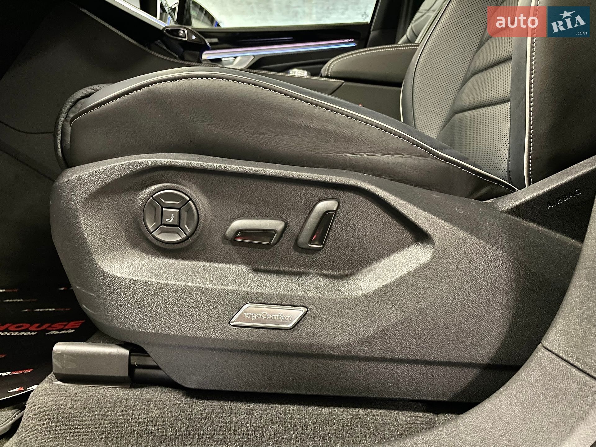 Volkswagen Touareg 2026 VIN WVGZZZCR1TD017989 фото оголошення 30 з 68