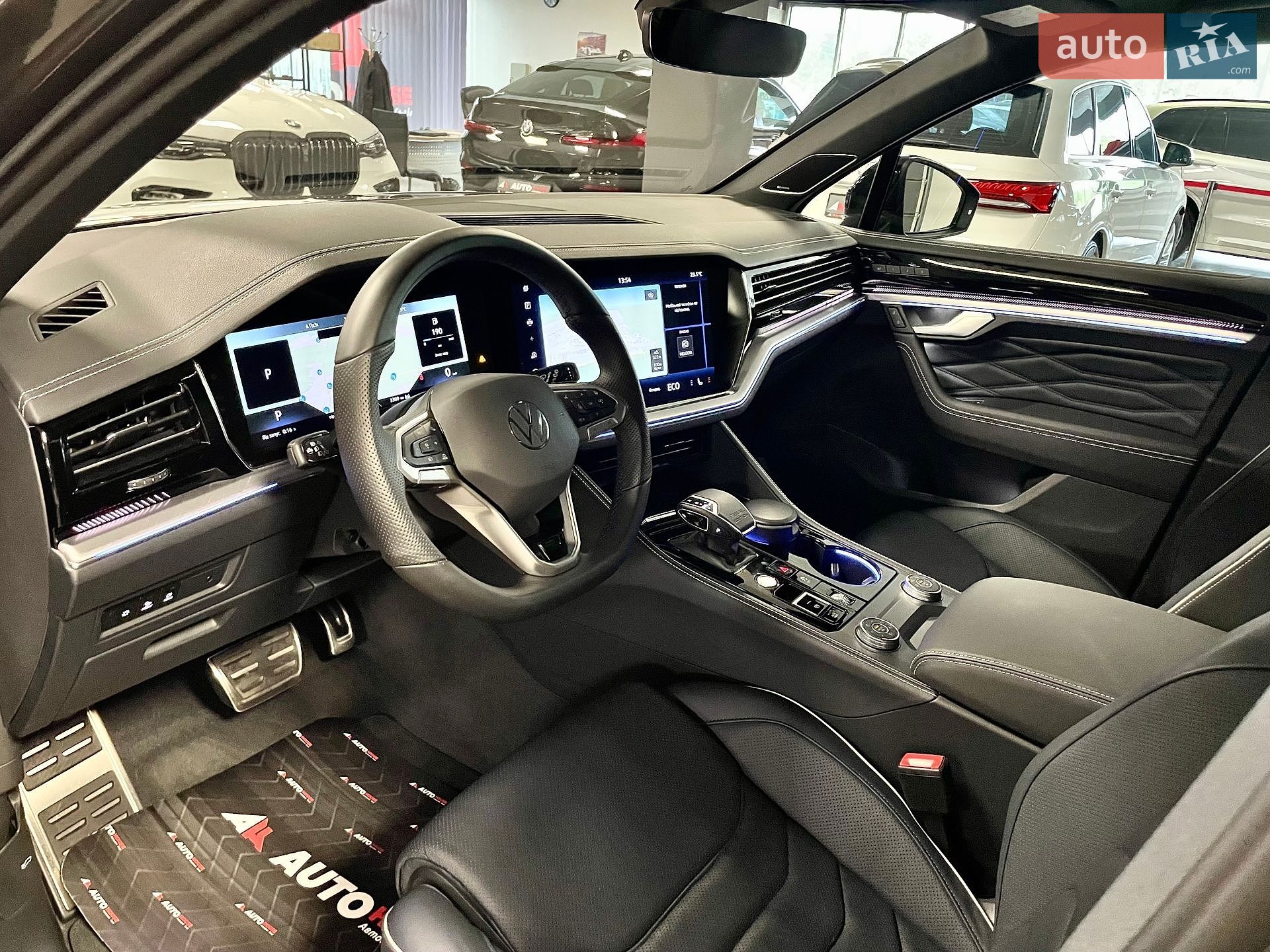 Volkswagen Touareg 2026 VIN WVGZZZCR1TD017989 фото оголошення 5 з 68