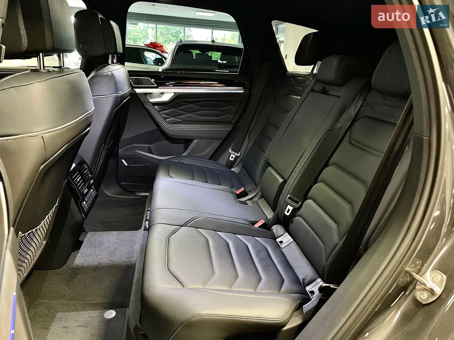 Volkswagen Touareg 2026 VIN WVGZZZCR1TD017989 фото оголошення 39 з 68