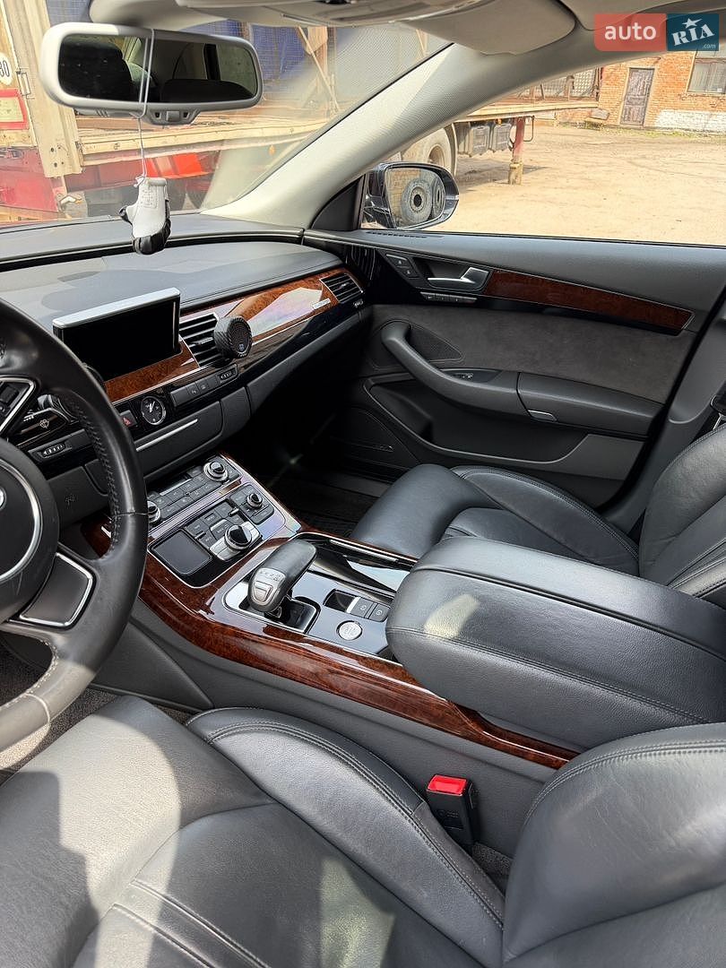 Audi A8 2011 VIN WAUZZZ4H1BN018169 фото оголошення 9 з 15