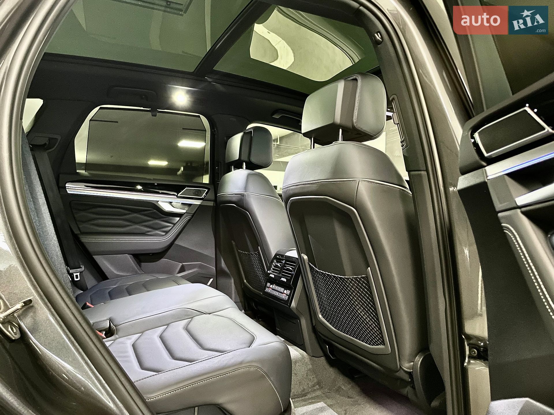 Volkswagen Touareg 2026 VIN WVGZZZCR1TD017989 фото оголошення 56 з 68