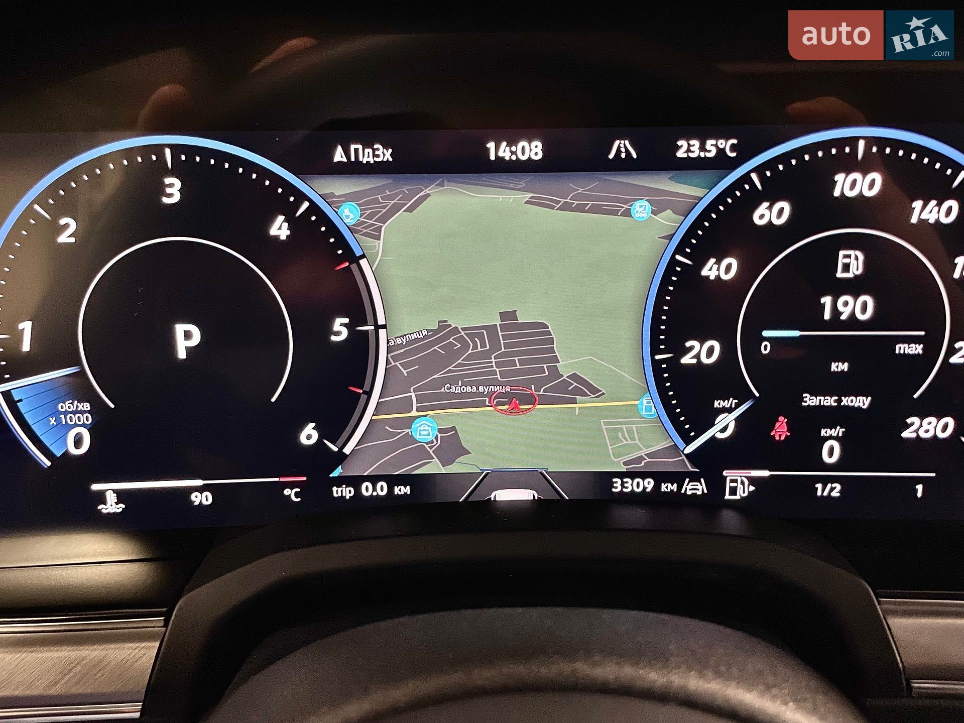 Volkswagen Touareg 2026 VIN WVGZZZCR1TD017989 фото оголошення 67 з 68