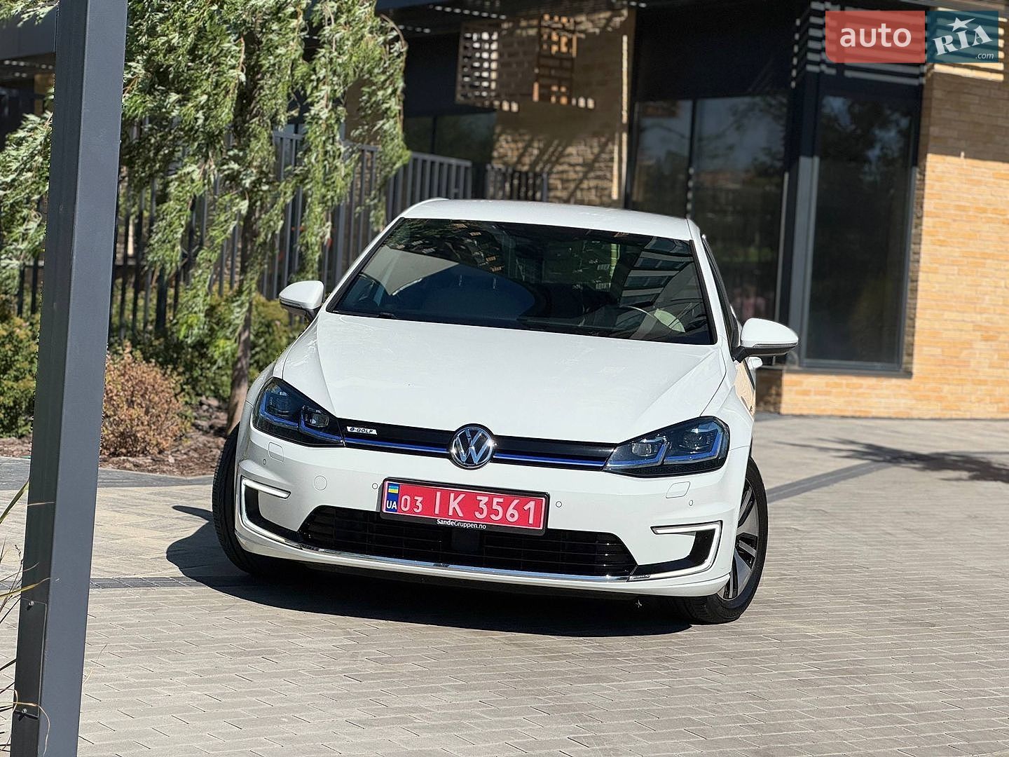 Volkswagen e-Golf 2018 VIN WVWZZZAUZJW902912 фото оголошення 7 з 30