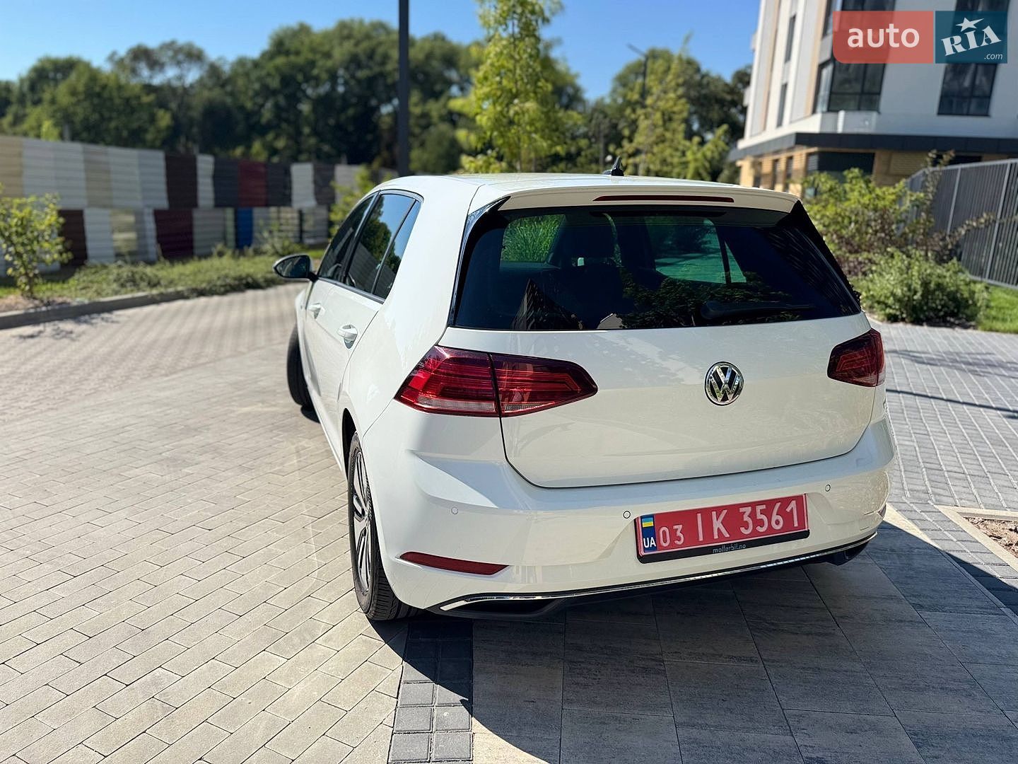 Volkswagen e-Golf 2018 VIN WVWZZZAUZJW902912 фото оголошення 16 з 30