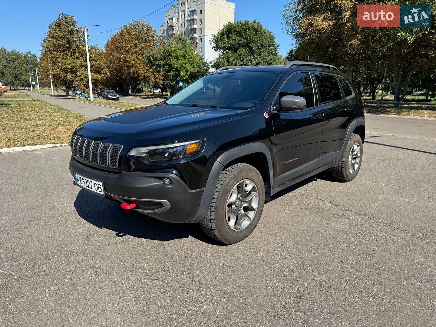 Jeep Cherokee 2018 VIN 1C4PJMBX0KD328611 фото оголошення 10 з 21