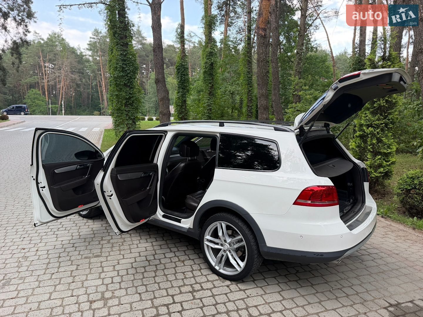 Volkswagen Passat Alltrack 2012 VIN WVWZZZ3CZCE182640 фото оголошення 15 з 29