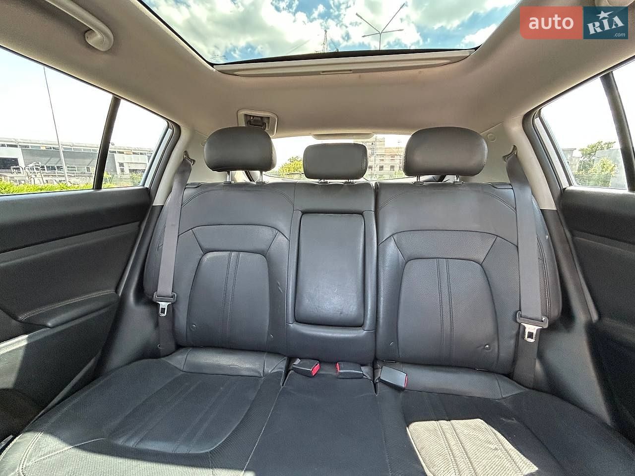 Kia Sportage 2011 VIN KNDPCCA25C7242334 фото оголошення 12 з 23