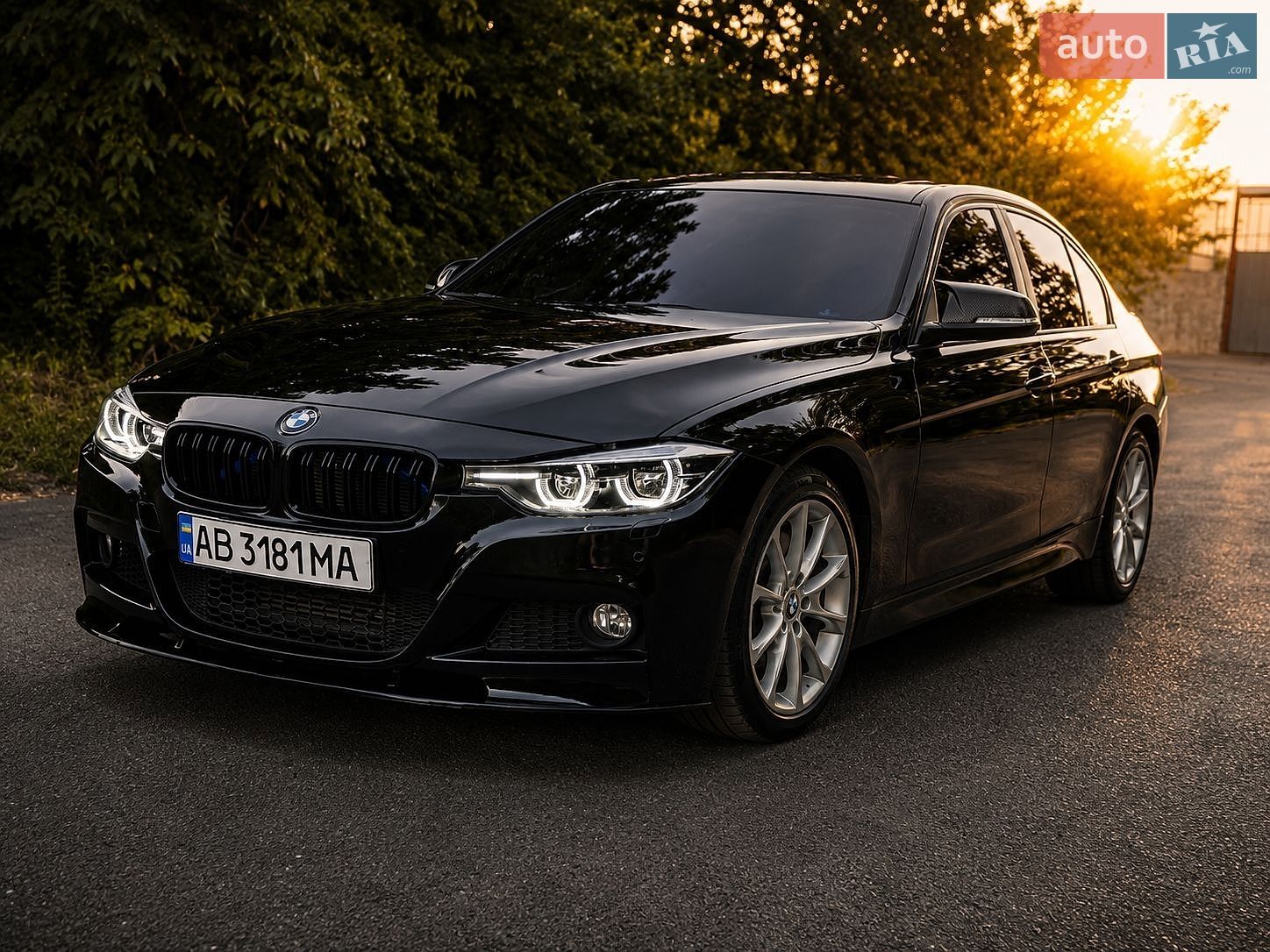 BMW 3 Series 2015 VIN WBA3B1C58F5A05737 фото оголошення 3 з 31