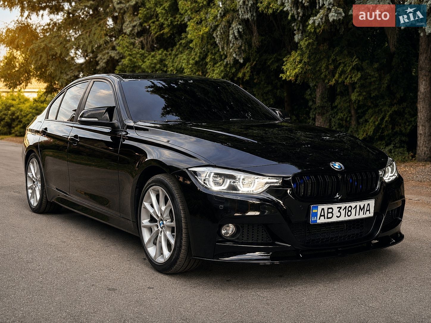 BMW 3 Series 2015 VIN WBA3B1C58F5A05737 фото оголошення 2 з 31