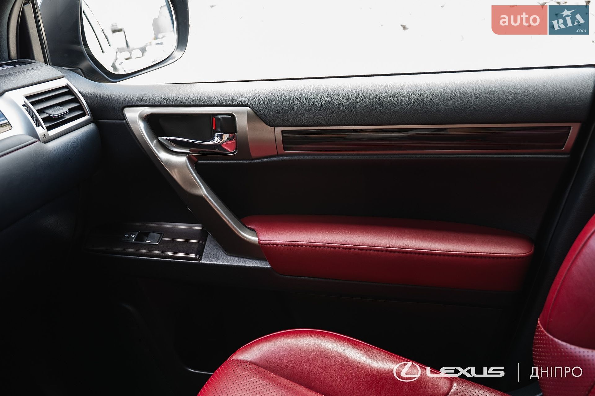 Lexus GX 2020 VIN JTJJM7FX905261309 фото оголошення 30 з 49
