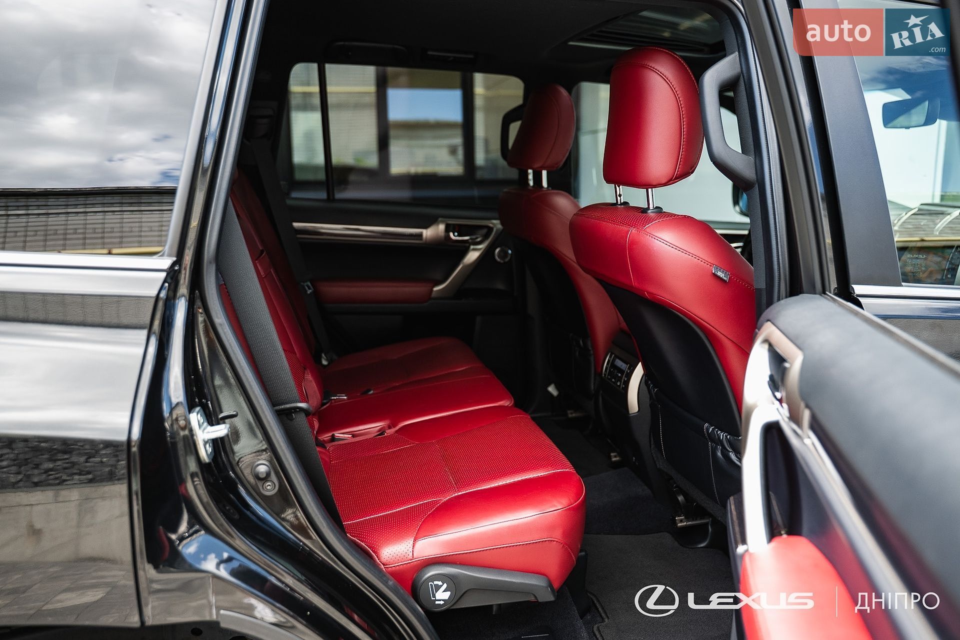 Lexus GX 2020 VIN JTJJM7FX905261309 фото оголошення 34 з 49