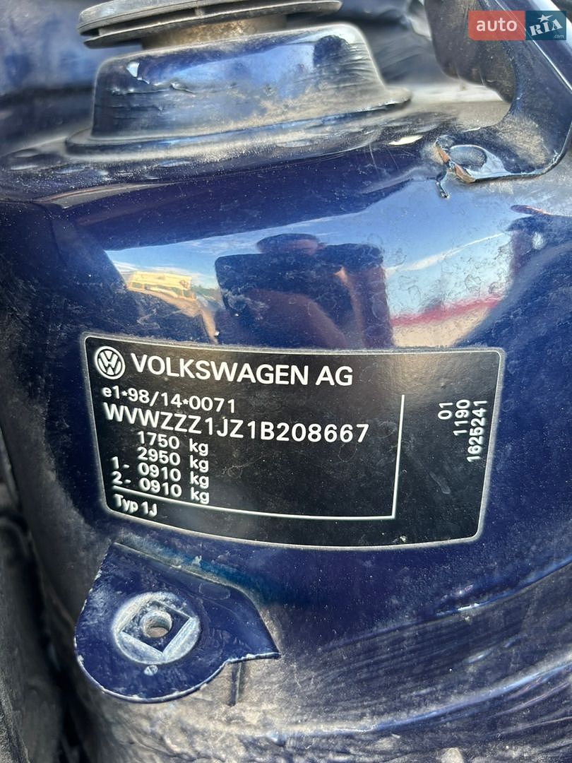 Volkswagen Golf 2001 VIN WVWZZZ1JZ1B208667 фото оголошення 43 з 44