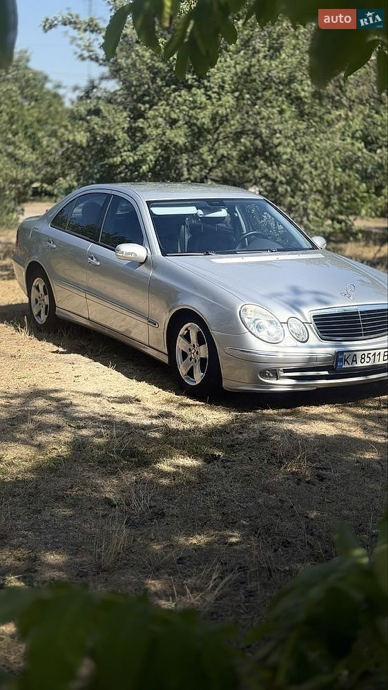Mercedes-Benz E-Class 2003 VIN WDB2110422A459823 фото оголошення 2 з 9