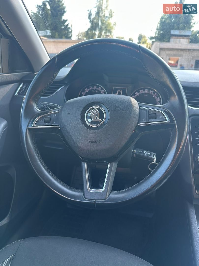 Skoda Octavia 2018 VIN TMBJG7NE6J0329137 фото оголошення 7 з 17