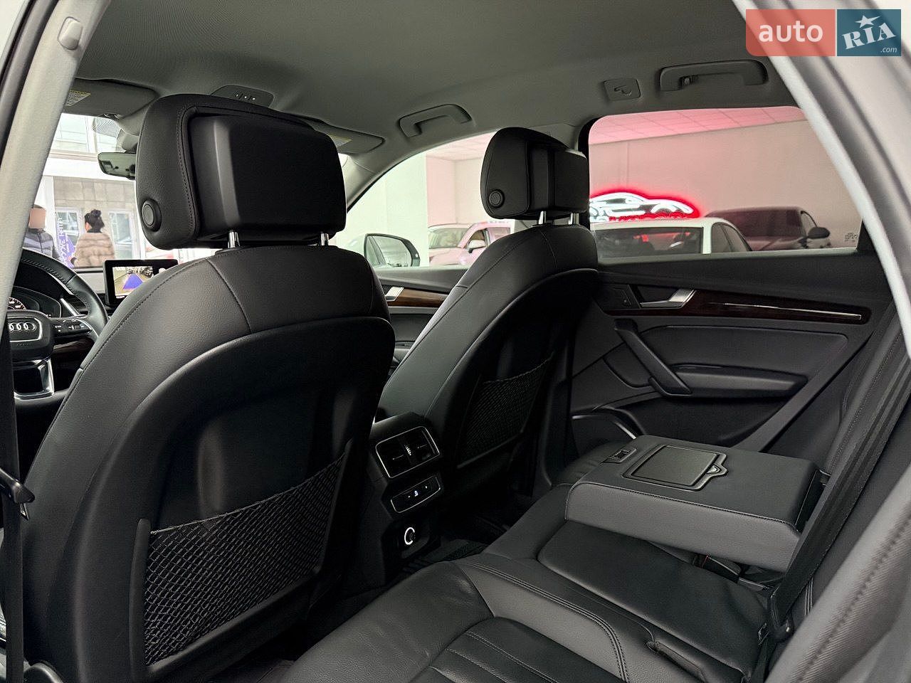Audi Q5 2019 VIN WA1ANAFY9K2092462 фото оголошення 4 з 6