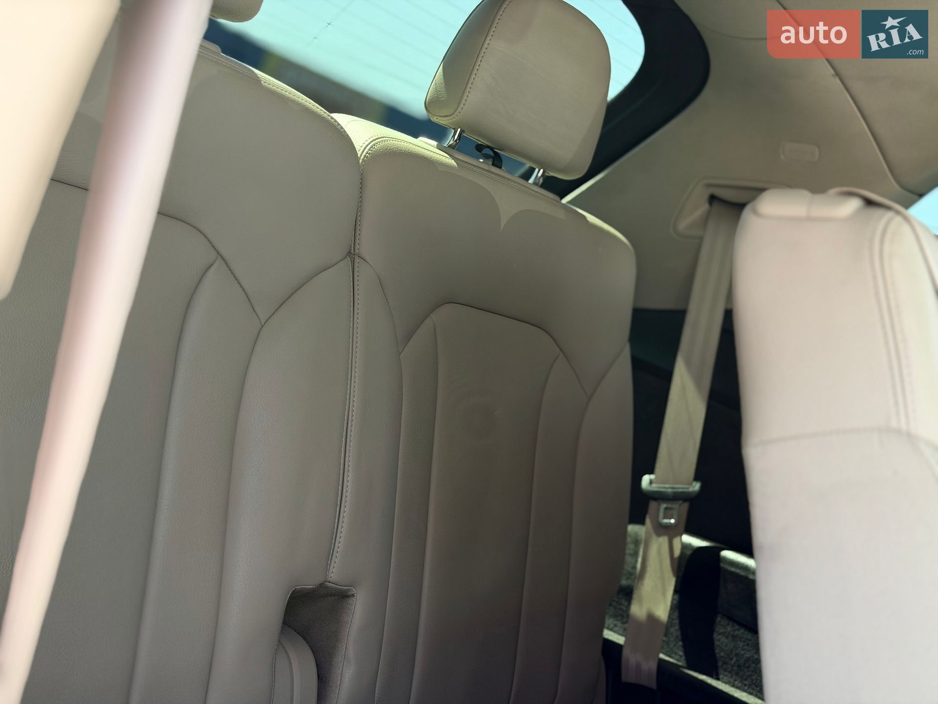 Audi Q7 2016 VIN WA1LAAF72HD036520 фото оголошення 19 з 55