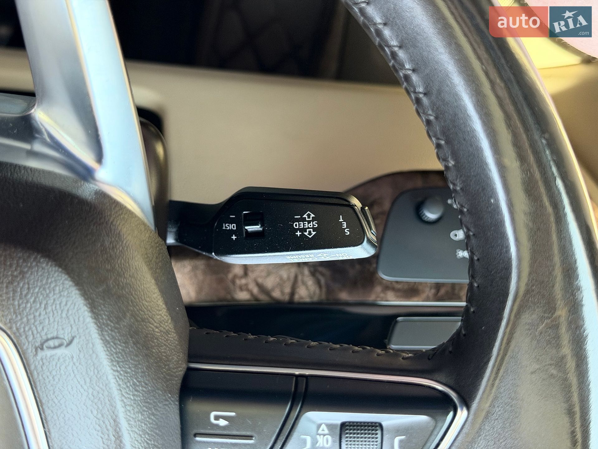 Audi Q7 2016 VIN WA1LAAF72HD036520 фото оголошення 49 з 55